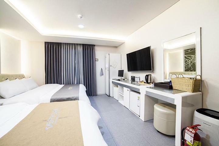 Venture Hotel Кванджу Экстерьер фото