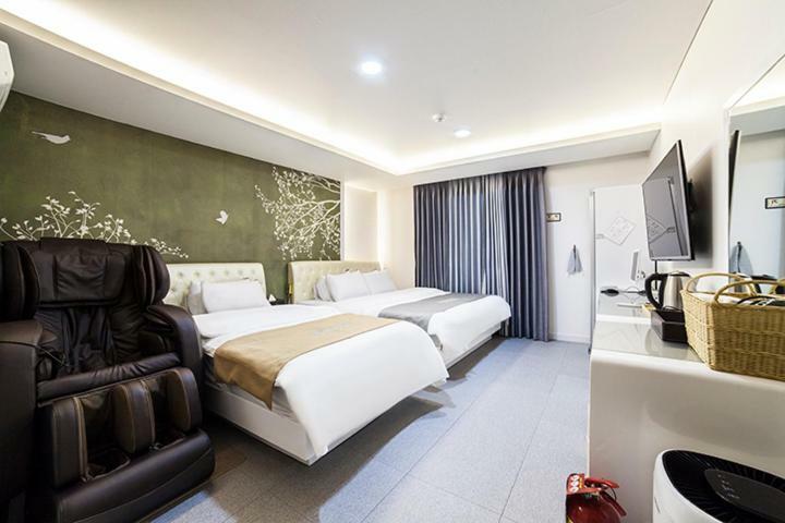 Venture Hotel Кванджу Экстерьер фото